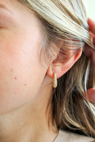 Simple Sophistication Earrings • Gold