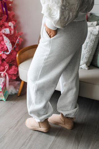 Cute & Comfy Barrel Sweatpants • Heather Ivory