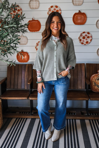 Rustic Feels Ribbed Cardi • Olive