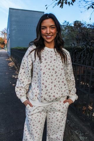 Mistletoe Wishes Pullover • Cream Floral