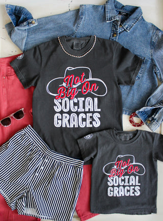 Not Big On Social Graces Graphic Tee • Pepper