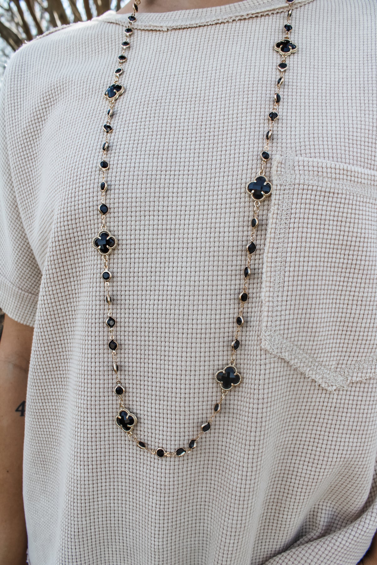 Elegance & Charm Clover Necklace • Black