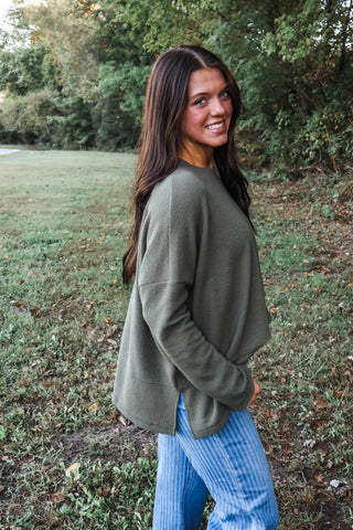 Easy Shift Crewneck • Olive