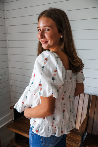 Daisy Days Embroidered Top • White