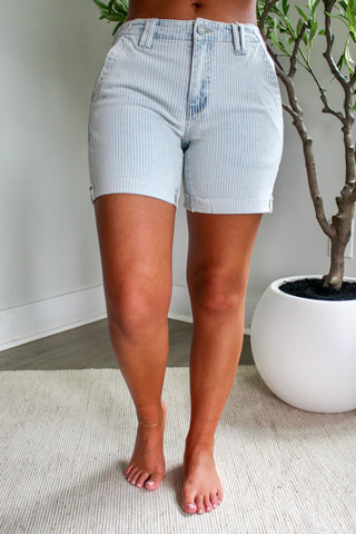 Marie High Rise Bermuda • Light Stripe