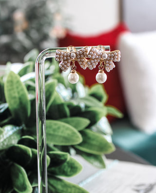 Making Memories Pearl Bow Earrings • Gold