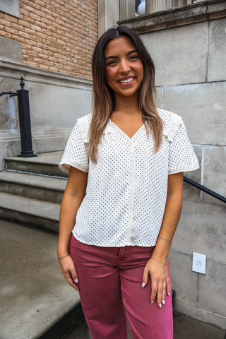 Naturally Charming • Cream Dot