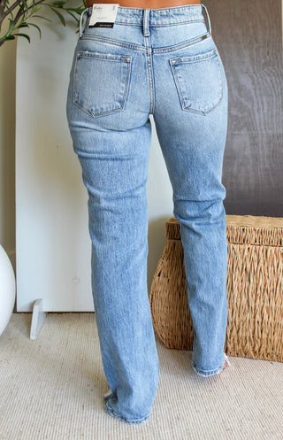 Chloe Mid Rise Straight • Light Wash