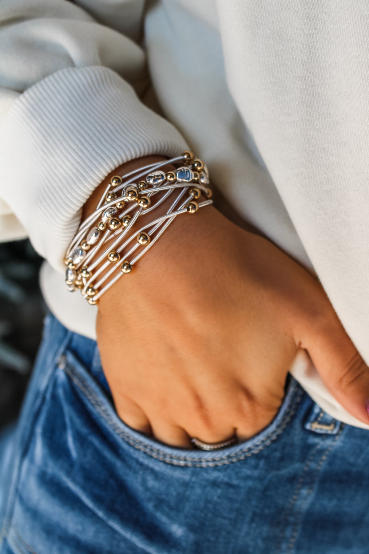 Holiday Spirit Beaded Bracelet • Silver Mix