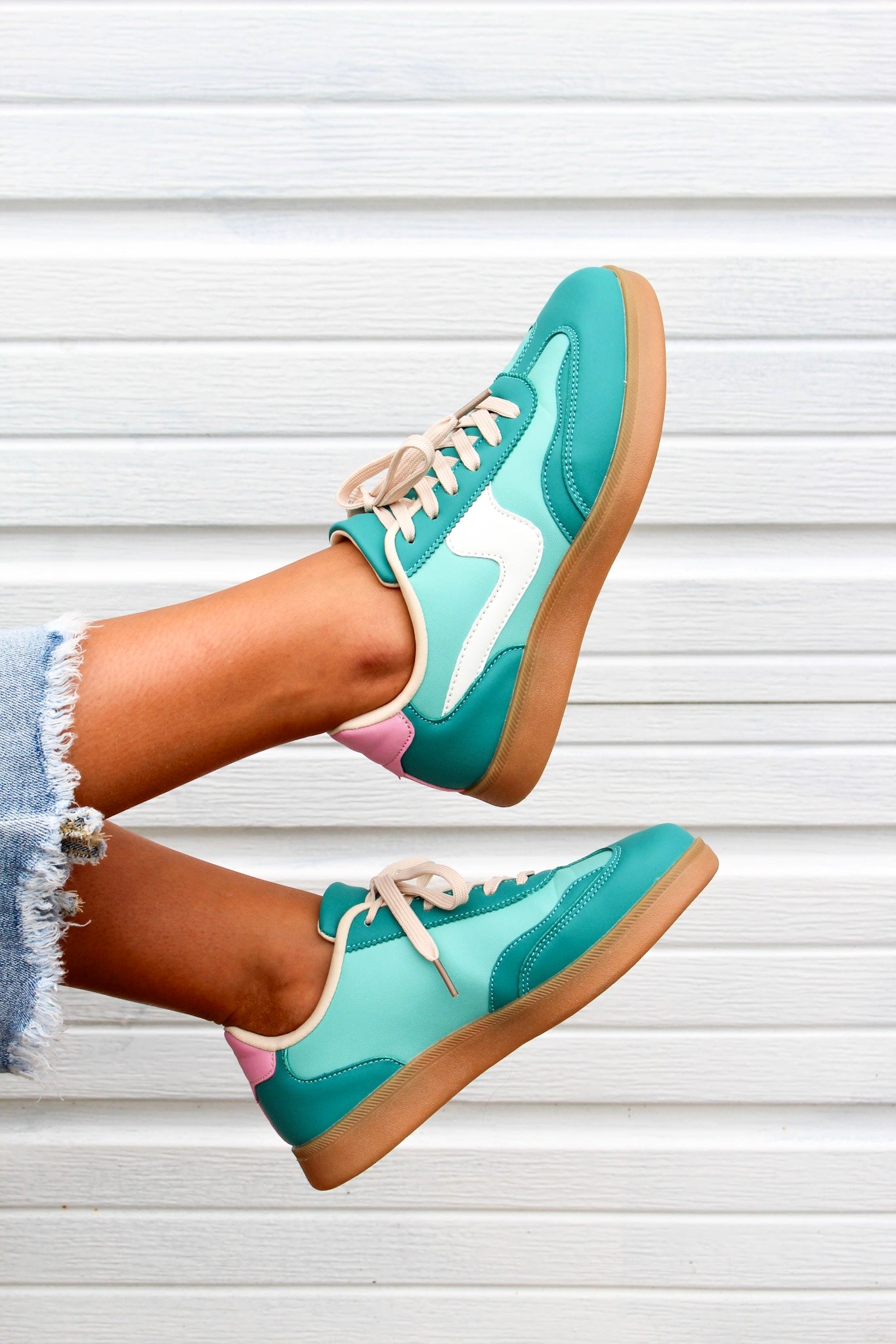 Teal sneaker outlet