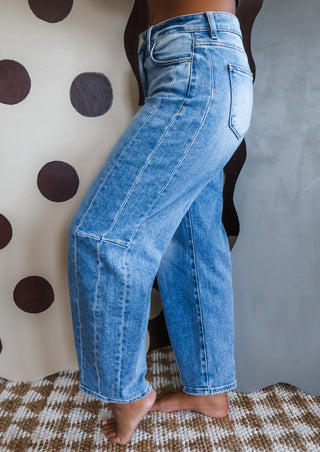 Remi High Rise Barrel Leg • Light Wash
