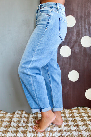 River Barrel Leg Jean • Light Wash
