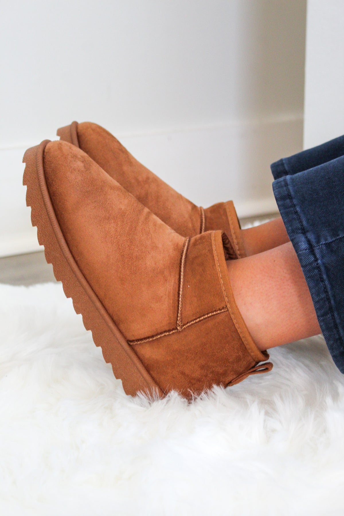 Wish You Warmth Short Boot • Chestnut