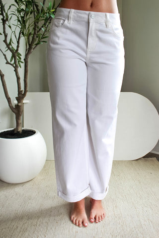Ivy Relaxed Barrel Jean • White