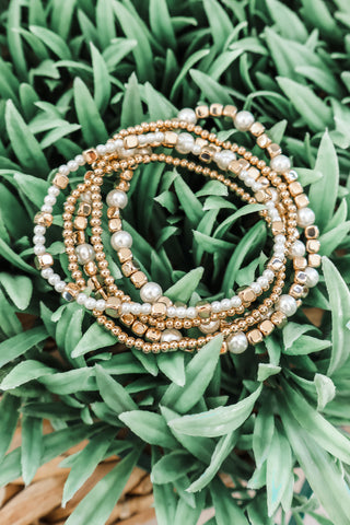 Mindful Moments Bracelet • Gold