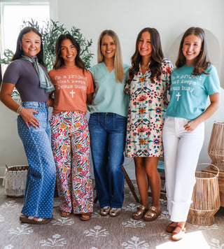 Poised & Pretty • Peach Floral