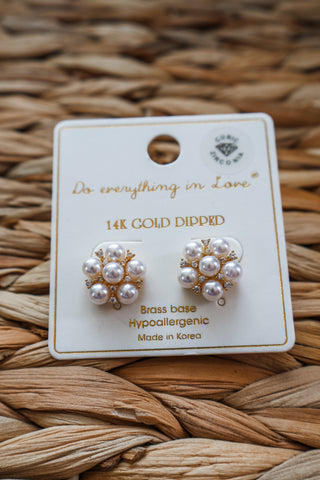 Poisey • pearl earrings