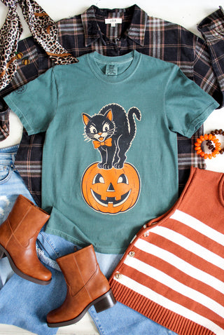 Halloween Hisses Graphic Tee • Emerald