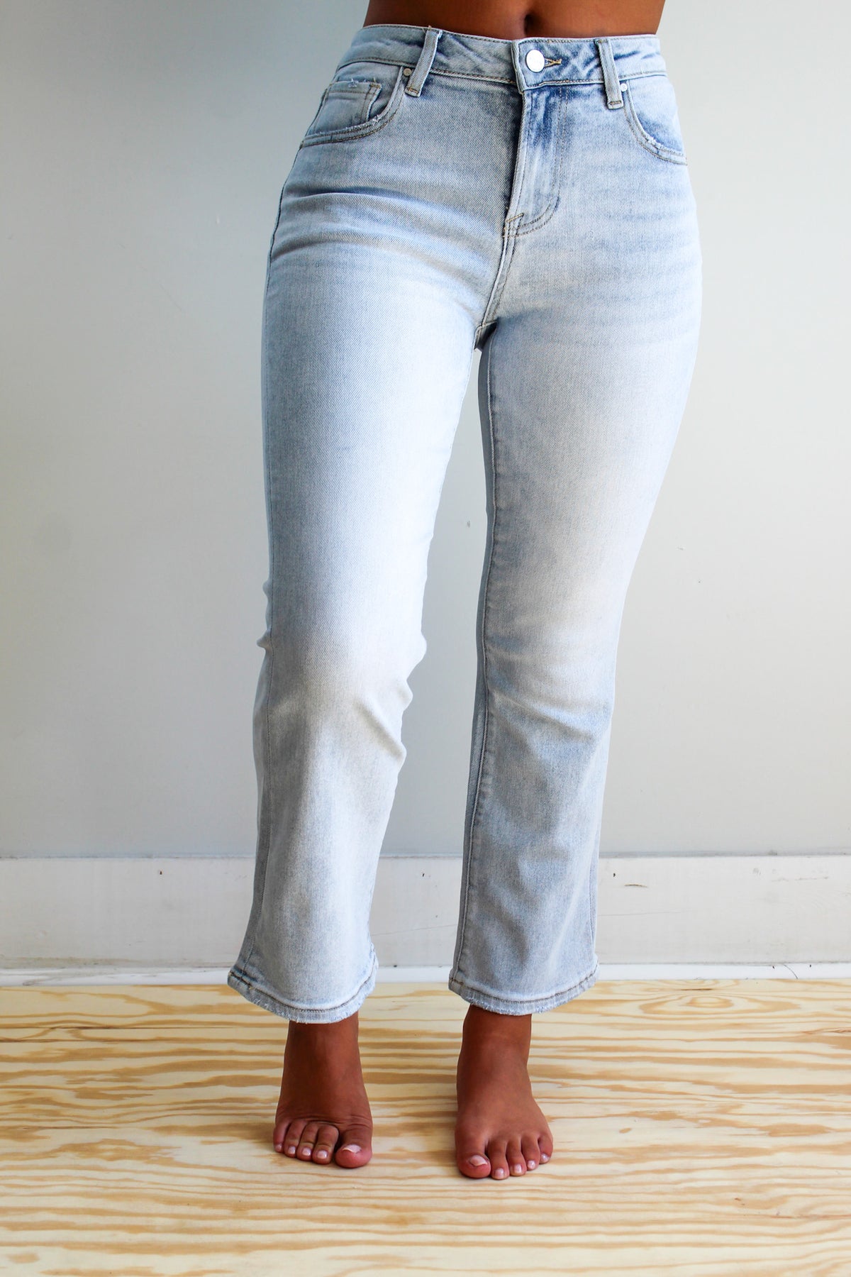 Beau Slim Straight Jean • Light Wash