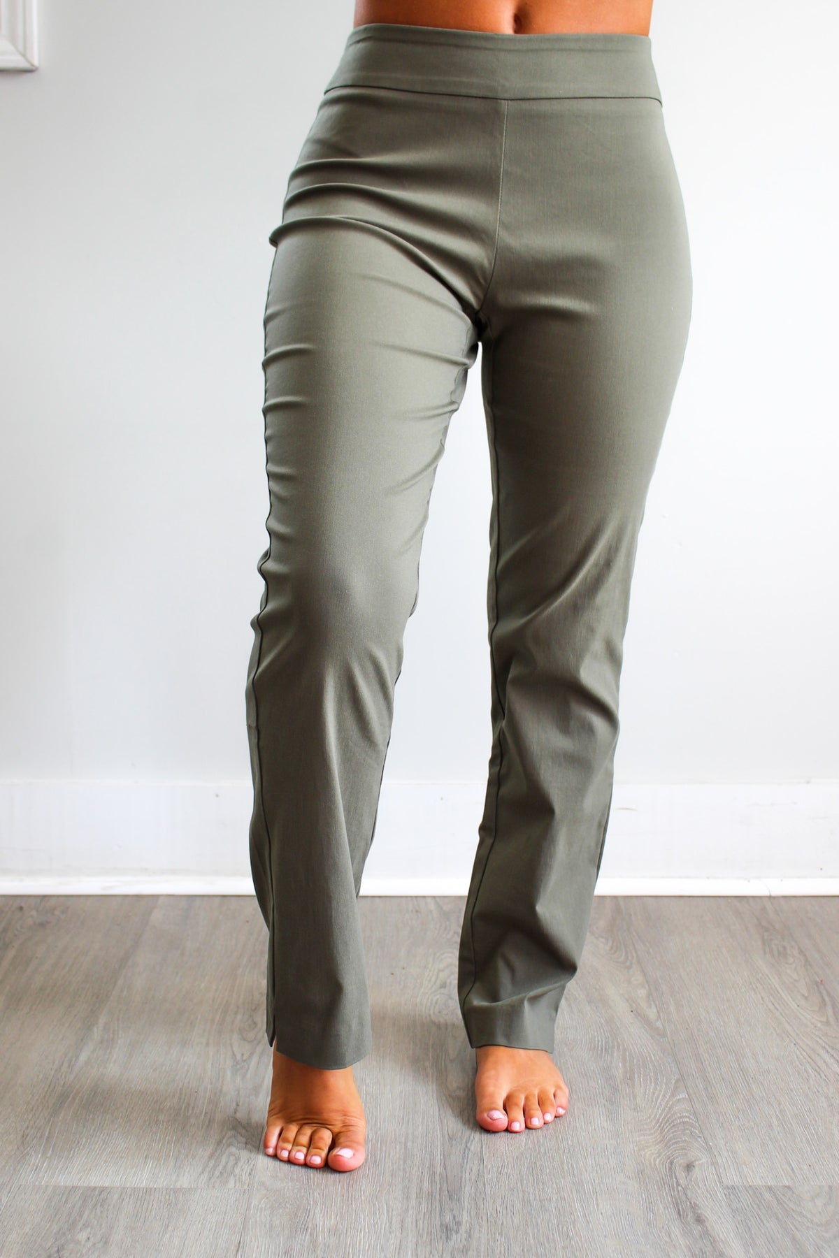 Paige Straight Leg Stretch Pant • Olive