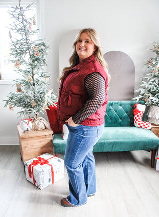 Take A Bow Quilted Vest • Wine - PLUS