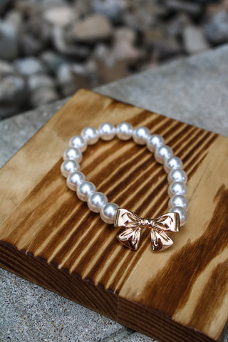 Pretty In Pearls Bow Bracelet • Gold