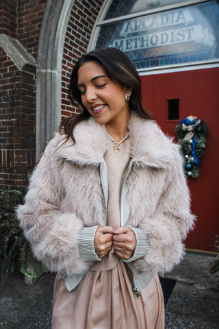 Gorgeous & Glam Faux Fur Jacket • Light Mocha