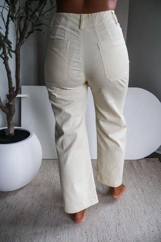 Sutton patch pocket pant • soft yellow
