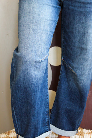 Demi Slant Pocket Barrel Leg • Dark Wash
